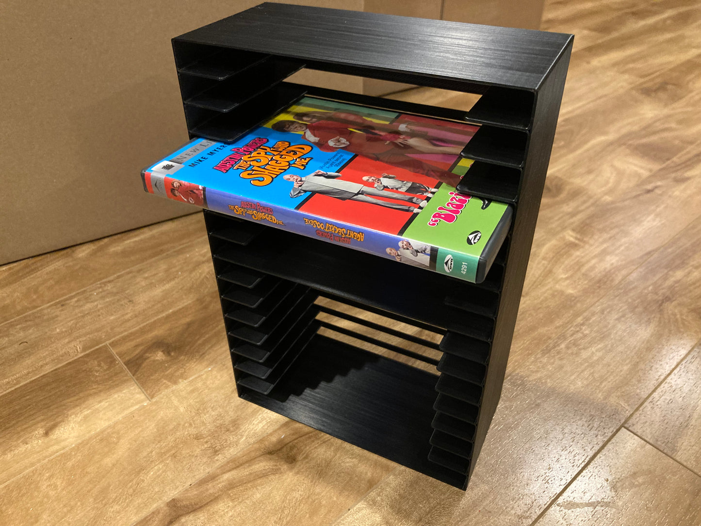 R2D3 Standard DVD Games rack DVD Blu-ray PS2 PS3... Holds 16 games - Black color - Perfect condition