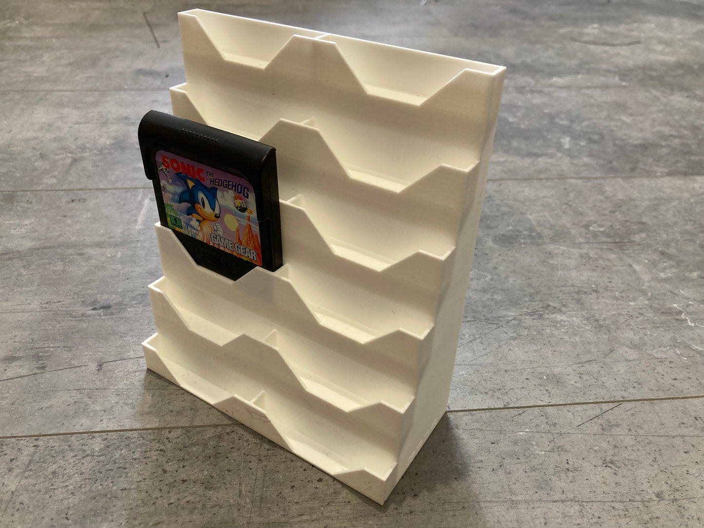 Sega Game Gear display (Holds 12 games) - Perfect condition