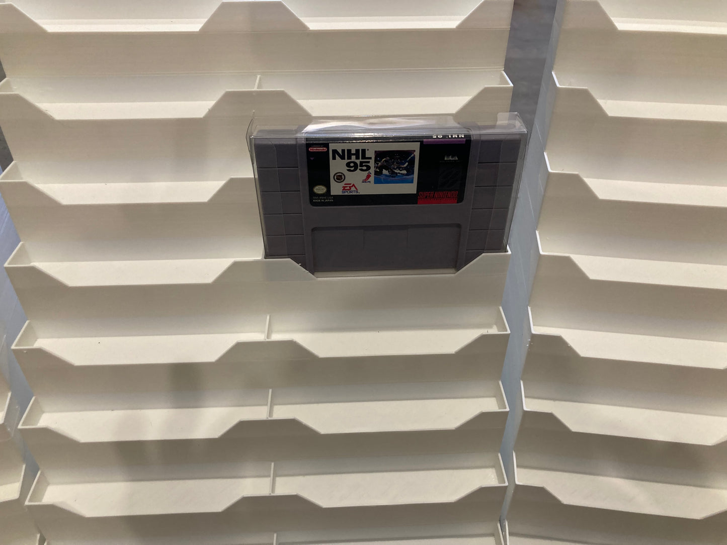 Set of 3 displays for SNES games in PET protectors (Protectors included) Hold 16 games each
